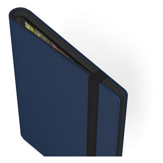 Blaues Ultimate Guard Flexxfolio 360 Kartenalbum mit XenoSkin-Einband und elastischem Verschluss.