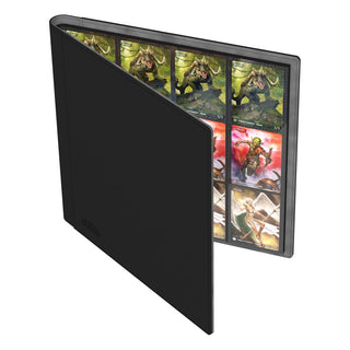 Schwarzes Ultimate Guard Portfolio 480, 24-Pocket XenoSkin, offen mit Sammelkarten sichtbar.