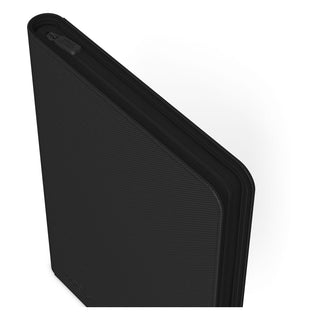 Schwarze Ultimate Guard Zipfolio 320 Kartenmappe mit XenoSkin-Einband und Reißverschluss, 16-Taschen-Seiten sichtbar.