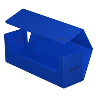 Blaue Ultimate Guard Arkhive 400+ XenoSkin Box, geöffnet, für Kartenaufbewahrung.
