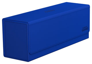 Blaue Ultimate Guard Arkhive 400+ XenoSkin Box für Kartenaufbewahrung.