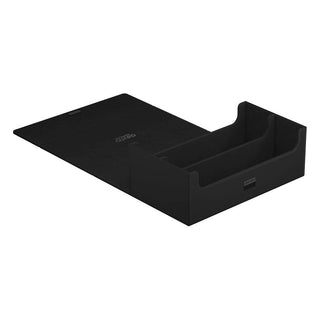 Schwarze Ultimate Guard Arkhive 800+ Box, geöffnet, mit Platz für 800+ Karten, ideal für Sammler.