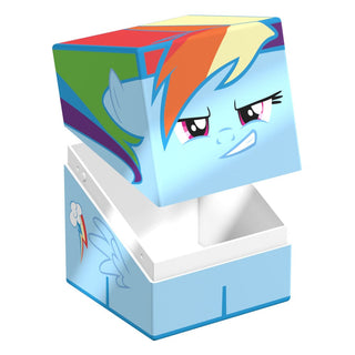 Squaroes Rainbow Dash Box für TCG-Decks, My Little Pony Design, blau mit Regenbogenmuster, geöffnete Ansicht.