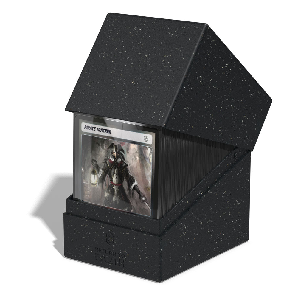 Schwarze Ultimate Guard Boulder Deck Box 133+ mit Karten, nachhaltiges Design.