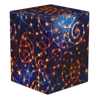 Ultimate Guard RTE Boulder 100+ Bloomburrow Magic-Etui mit leuchtendem, spiralförmigem Design.