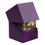 Lila Ultimate Guard Boulder 100+ Kartenbox, geöffnet mit Karten.