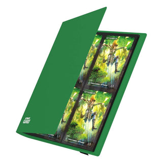 Grüne Ultimate Guard Flexxfolio 160 Kartenmappe mit 8-Pocket-Seiten, geöffnet mit Sammelkarten.