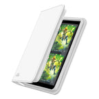 Weiße Ultimate Guard Zipfolio 160 Kartenmappe mit XenoSkin, offen mit Sammelkarten sichtbar.