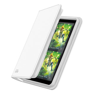 Weiße Ultimate Guard Zipfolio 160 Kartenmappe mit XenoSkin, offen mit Sammelkarten sichtbar.