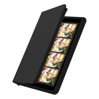 Ultimate Guard Zipfolio 320, schwarze Kartenmappe mit 16-Pocket-Seiten, geöffnet und mit Sammelkarten gefüllt.