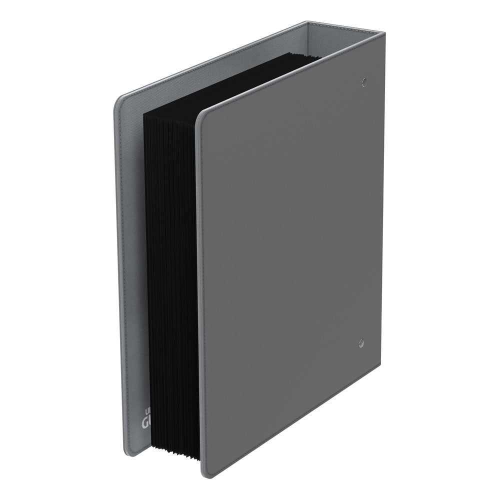 Grauer 3-Ring-Ordner von Ultimate Guard mit XenoSkin-Oberfläche für Sammelkarten.