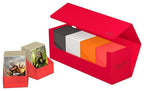 Ultimate Guard Arkhive 400+ XenoSkin in Rot, geöffnet mit Karten und Deck Boxen.