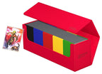 Rote Ultimate Guard Arkhive 400+ Box mit Karten und Goblin-Karte, ideal für Kartensammler.