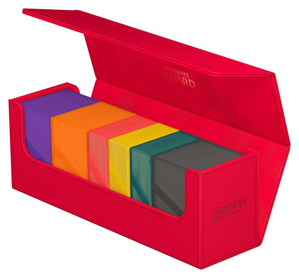 Rote Ultimate Guard Arkhive 400+ Box mit bunten Deck Boxen, geöffnet.