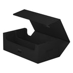 Schwarze Ultimate Guard Arkhive 800+ XenoSkin Box, geöffnet, für 800+ Karten, ideal für Sammler.