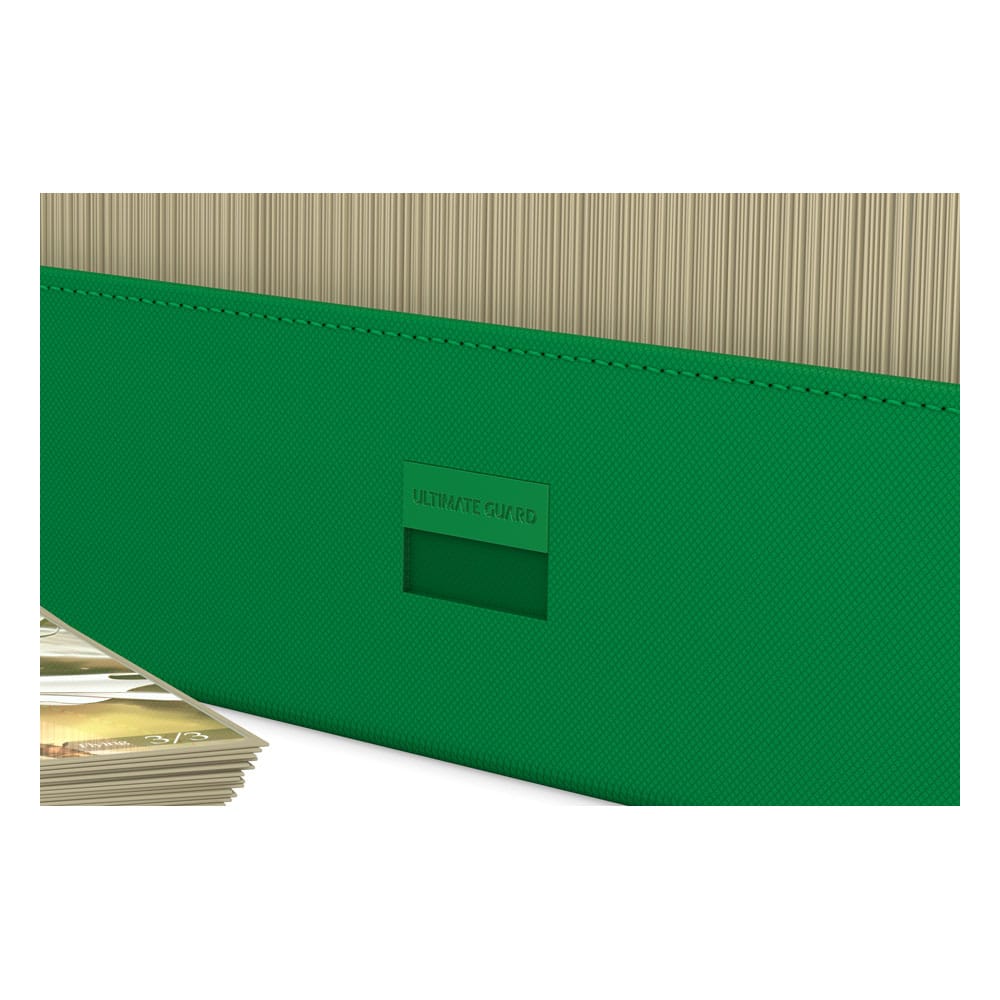Grüne Ultimate Guard Arkhive 800+ Box mit Kartenstapel, geeignet für über 800 double-sleeved Karten.