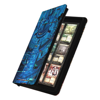 Ultimate Guard Zipfolio 360 Xenoskin für Magic: The Gathering, blaues Design, Kartenhalter geöffnet mit Karten.