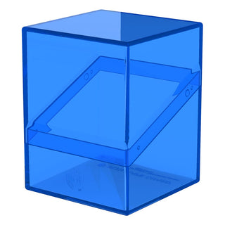 Transparente blaue Deck-Box "Ultimate Guard Boulder 100+ Clear" für Kartenaufbewahrung.