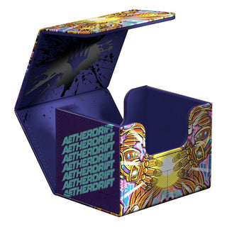 Ultimate Guard Sidewinder 100+ Xenoskin Deck-Box, Aetherdrift Design, geöffnet, für Magic: The Gathering Karten.