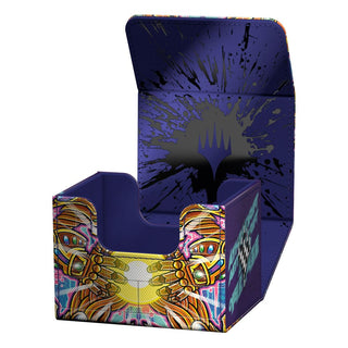 Ultimate Guard Sidewinder 100+ Xenoskin Deck-Box mit buntem Solar Gearhulk-Design, offen, für Magic: The Gathering.