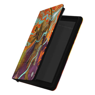 Ultimate Guard Zipfolio 360 Xenoskin MTG Aetherdrift, bunte Fantasy-Grafik, geöffnet.