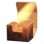 Ultimate Guard Sidewinder 100+ Xenoskin Deck-Box, offen, mit "Edge of Eternities"-Design, für Magic: The Gathering.