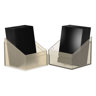 Ultimate Guard Boulder 100+ Hybrid Deckbox, transparent und beige, mit Magic: The Gathering Karten.
