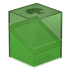 Grüne Ultimate Guard Boulder 100+ Hybrid Deckbox mit transparentem Deckel und Waldsymbol für Magic: The Gathering Karten.
