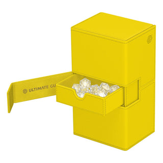 Ultimate Guard Twin Flip'n'Tray 200+ Xenoskin "Summer Edition 2025" in Dandelion-Gelb mit geöffnetem Fach und Würfeln.