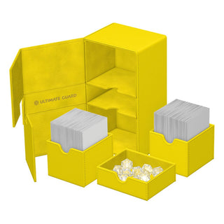 Ultimate Guard Twin Flip'n'Tray 200+ Xenoskin Dandelion, Summer Edition 2025, geöffnet mit Karten und Würfeln.